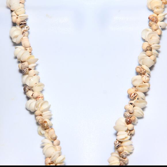 Vintage Double Strand Cowrie Conch Shell Necklace Boho Surfer Beach Island Wear - Picture 2 of 4